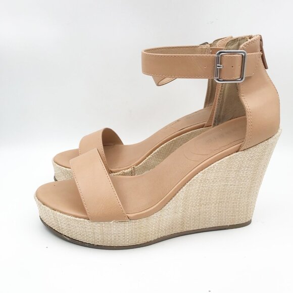 TORRID Faux Leather Tan Neutral Platform Wedge Heeled Sandals Womens 8WW - Picture 3 of 11